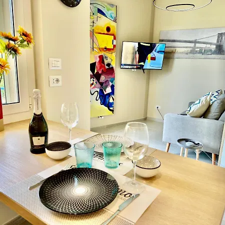 N&m Con Posteggio Gratuito Санремо