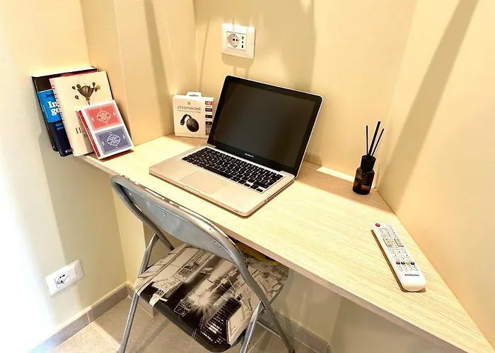 N&m Con Posteggio Gratuito